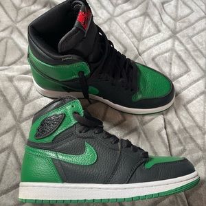 Jordan 1 retro high pine Green black GS. 6Y (women 7.5)